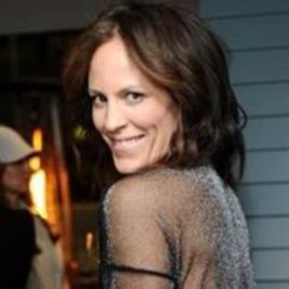 Annabeth Gish  Image